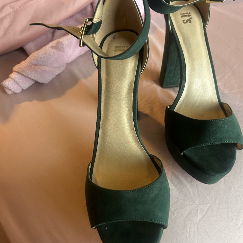 Elegant Green Women's Heels